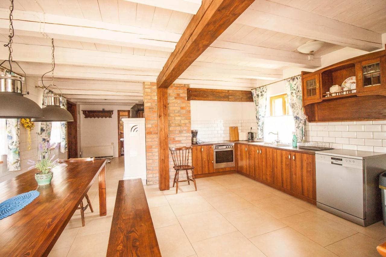 Holiday House Folwark Jelen Poniklica Bagian luar foto