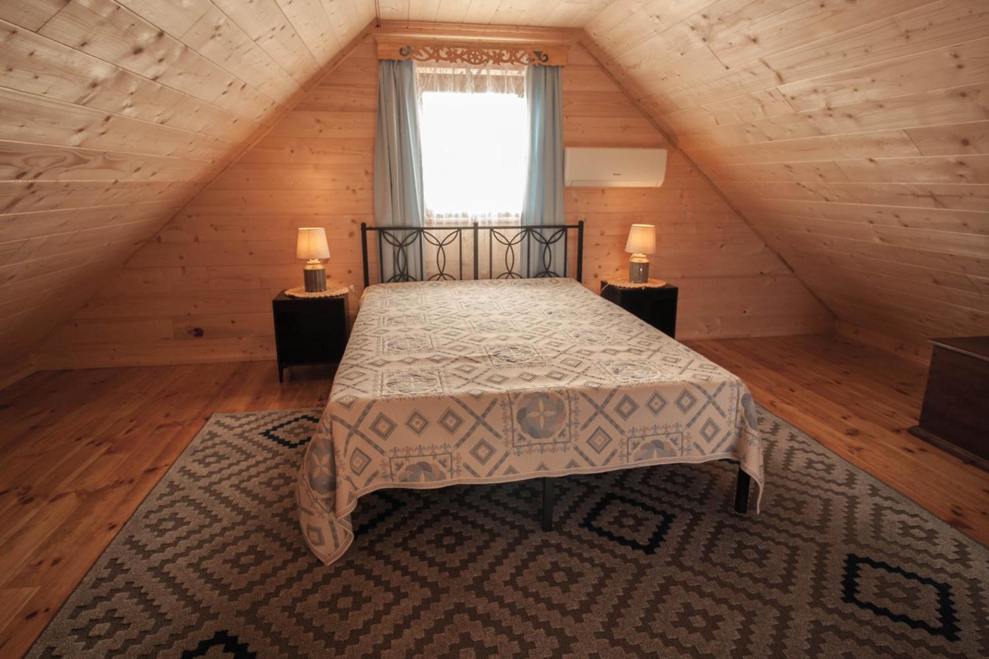 Holiday House Folwark Jelen Poniklica Bagian luar foto